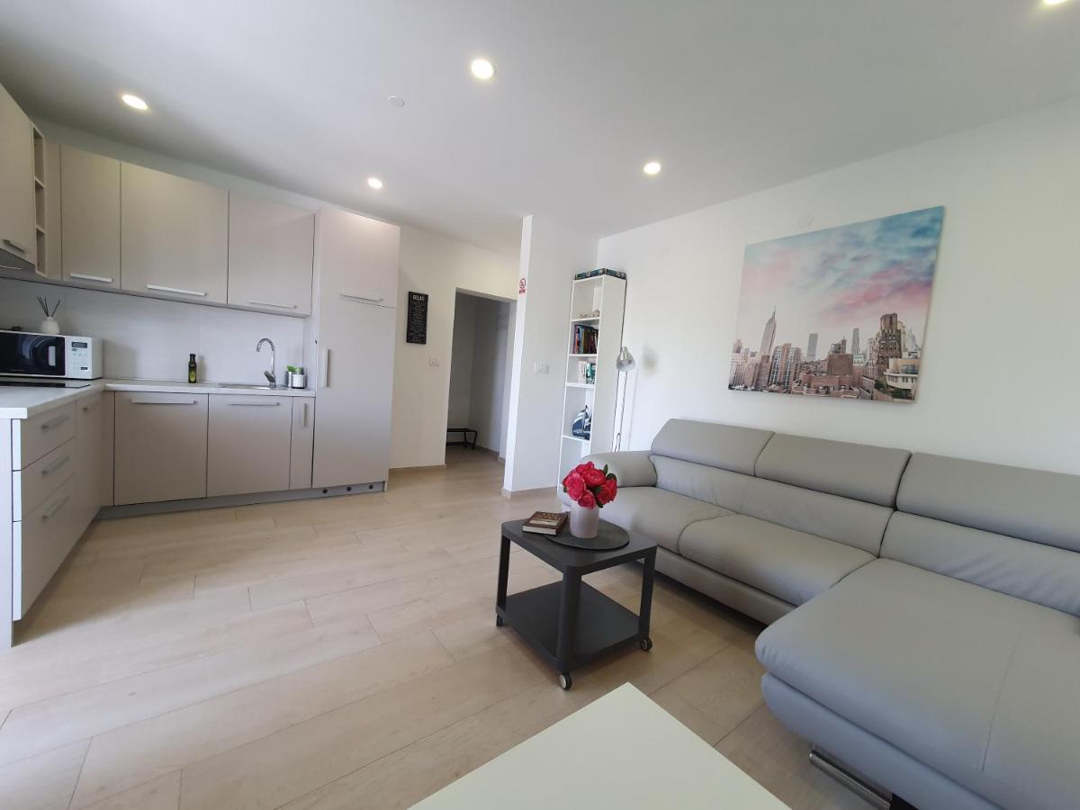 Apartmani Melanie Poreč Buitenkant foto