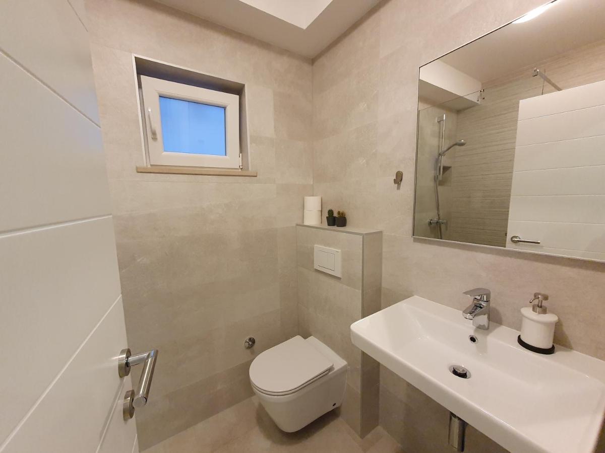 Apartmani Melanie Poreč Buitenkant foto